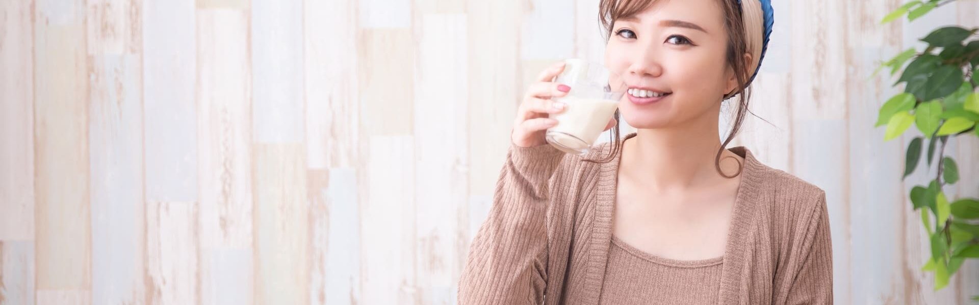 カルシウム豊富なのはどっち？牛乳と豆乳を骨粗しょう症予防の視点で比較